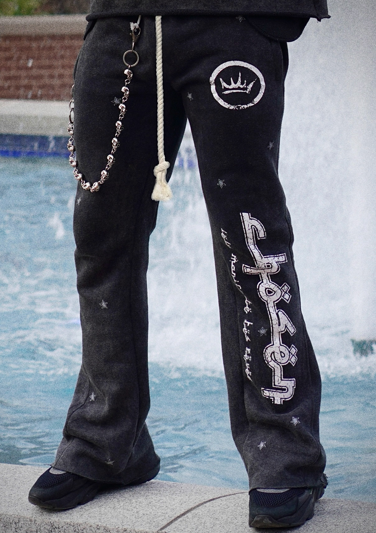 Pants & Bottoms